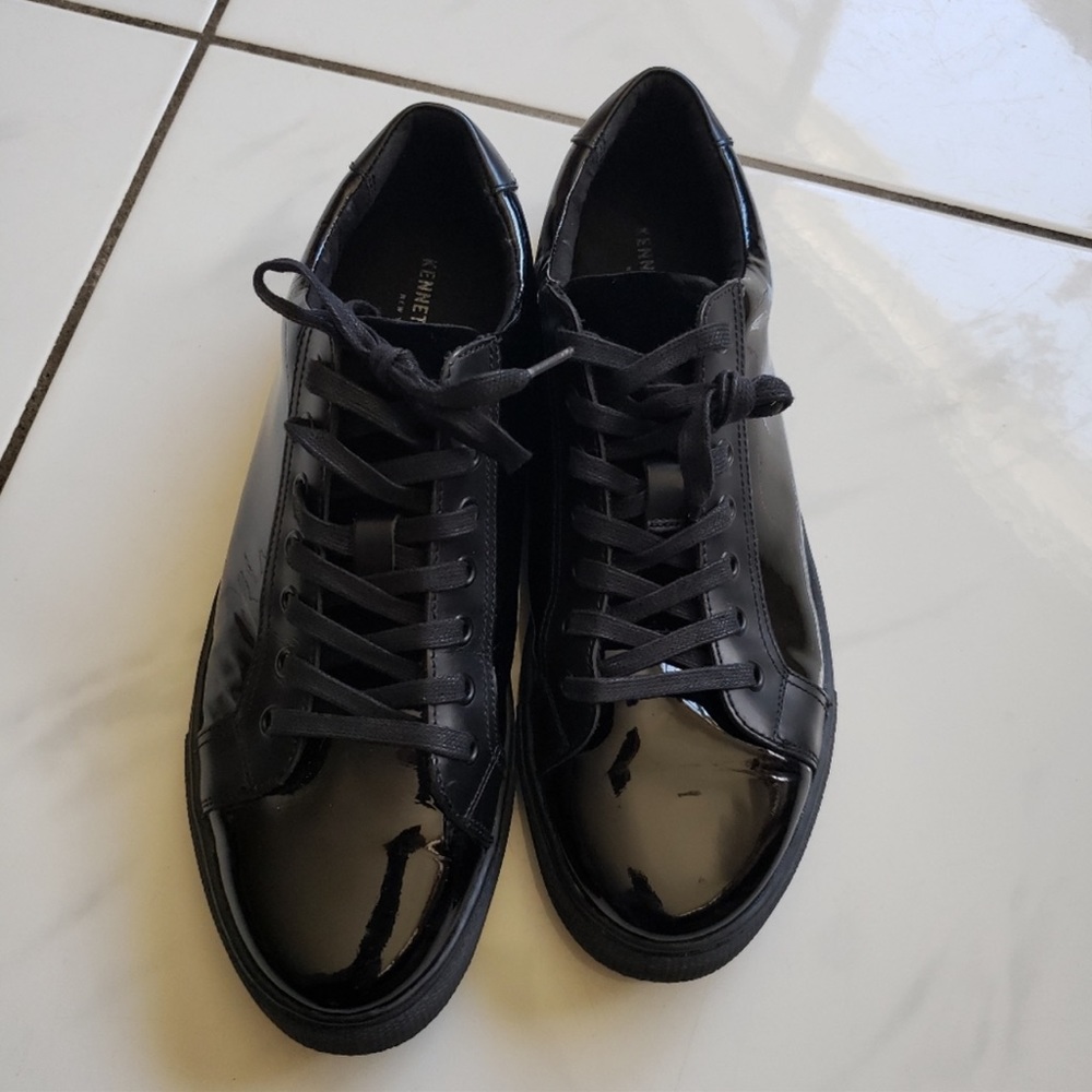 Kenneth Cole patent leather sneakers size 11